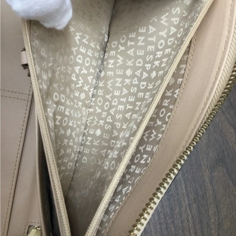 GUC. kate spade Beige Black Snake-Print Zip Wallet